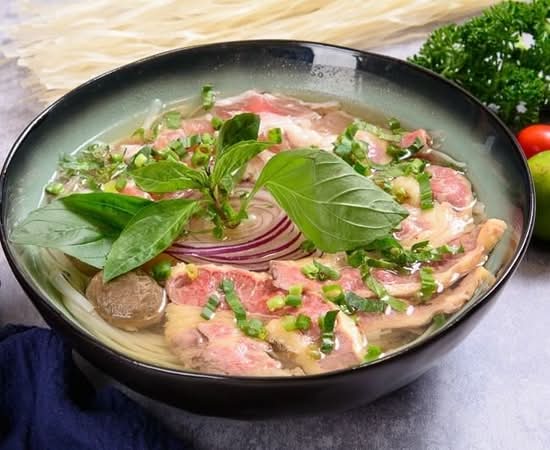 N19 Pho Beef Combo 火车头